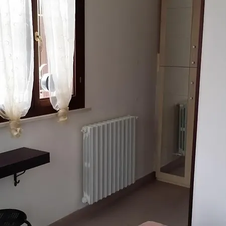 Bed and Breakfast Al Brutto Anatroccolo Φεράρα